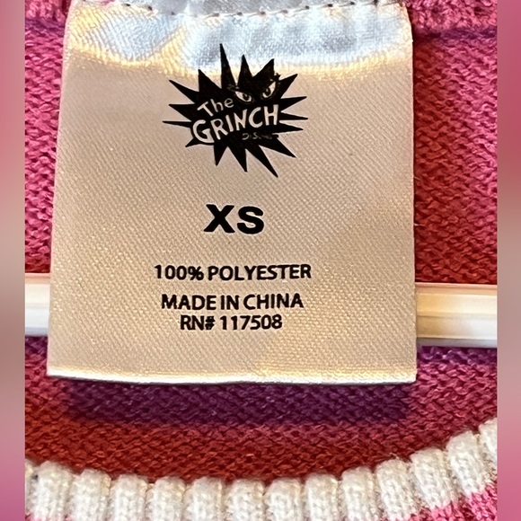 The Grinch Girls sweater - Pink with Grinch pic - Size XS - Picture 3 of 4
